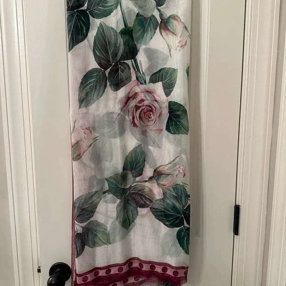 Dolce and Gabbana Floral Scarf - Picture 6 of 8